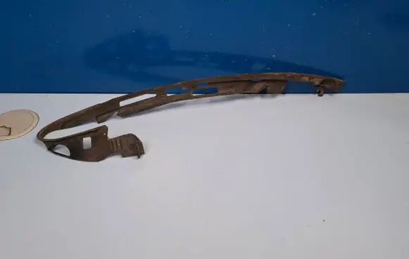 Under headlight/headlamp trim
