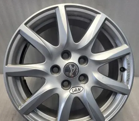 Toyota Avensis T250 R17 alloy rim 