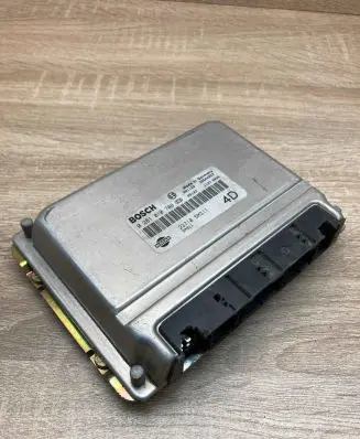 Nissan X-Trail T30 Engine control unit/module ECU 237105M311 0281010708