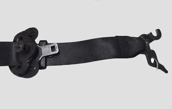 BMW 3 E90 E91 Front seatbelt 33059848