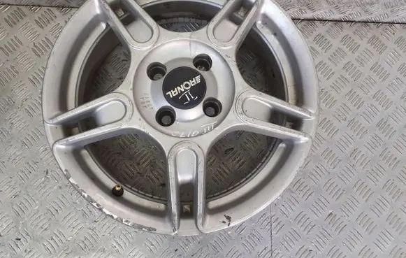 Renault Clio III R15 alloy rim 