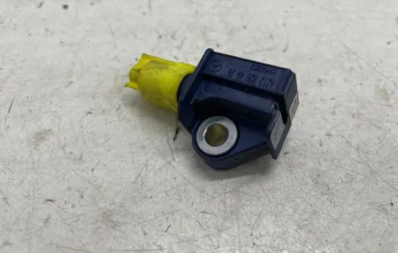 Mercedes-Benz E W212 Airbag deployment crash/impact sensor A2128204926