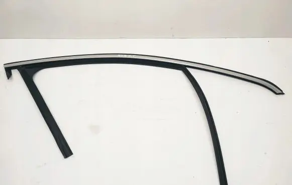 Peugeot 508 Front door rubber seal