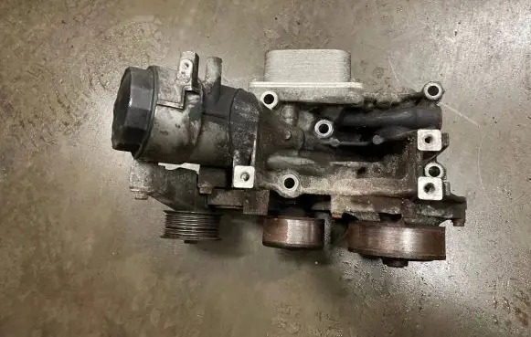 Honda Accord Oil filter mounting bracket