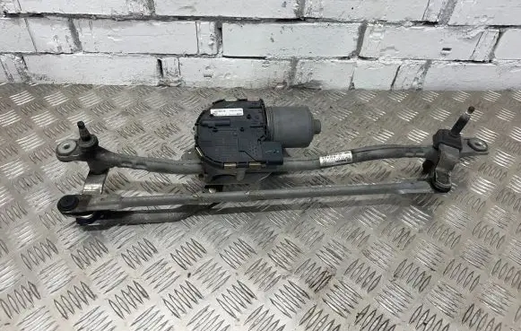 Audi A6 S6 C7 4G Front wiper linkage and motor 4G1955119 4G1955023A