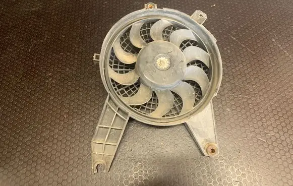 Hyundai Terracan Electric radiator cooling fan 4569631