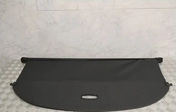 Parcel shelf