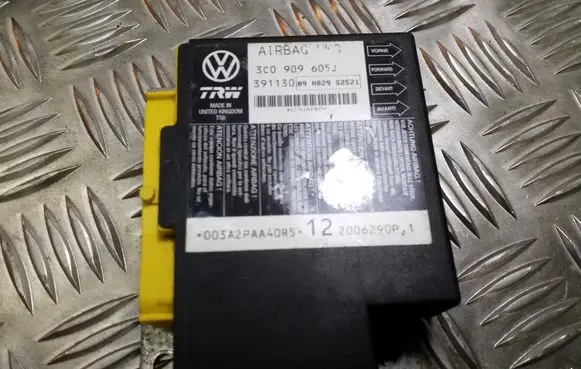 Volkswagen PASSAT B6 Airbag control unit/module 3C0909605J