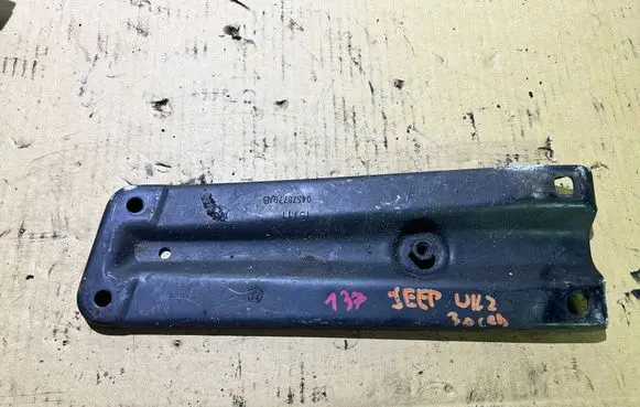 Jeep Grand Cherokee Gearbox mounting bracket 04578779AB