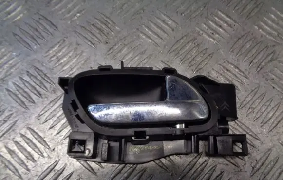 Citroen C4 I Picasso Rear door handle trim 