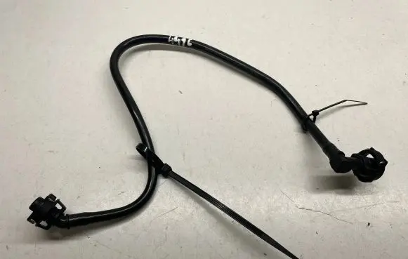 Audi Q7 4M Engine coolant pipe/hose 4M0121081 4M0121081AQ