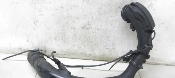 Volvo V40 Intercooler hose/pipe 31325985