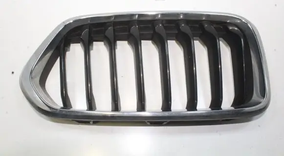 BMW X2 F39 Front grill 7424778