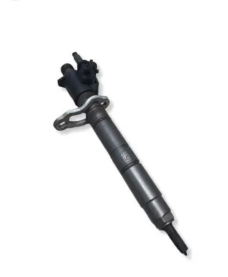 Volvo V60 Fuel injector 31303238