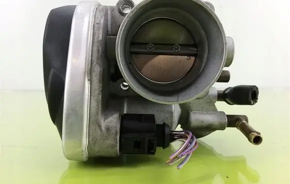 Audi A3 S3 8L Throttle body valve 112008