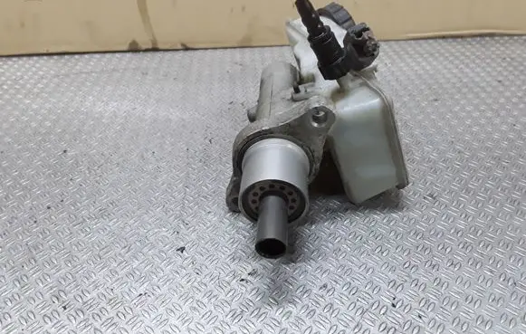 Ford Focus Master brake cylinder 03350891031