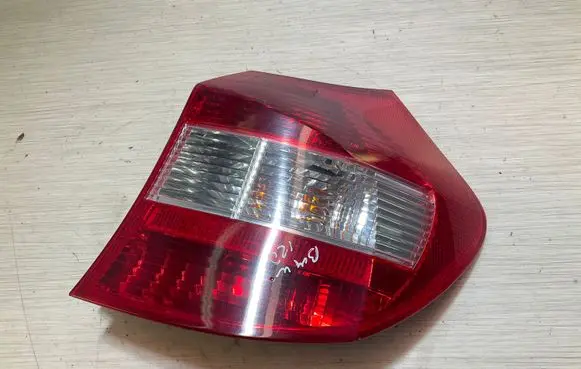 BMW 1 E81 E87 Rear/tail lights 6924502