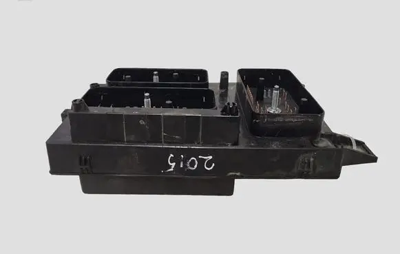 Opel Zafira B Fuse module 13206754 743381 1534937