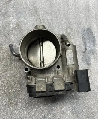 Subaru Impreza II Throttle valve