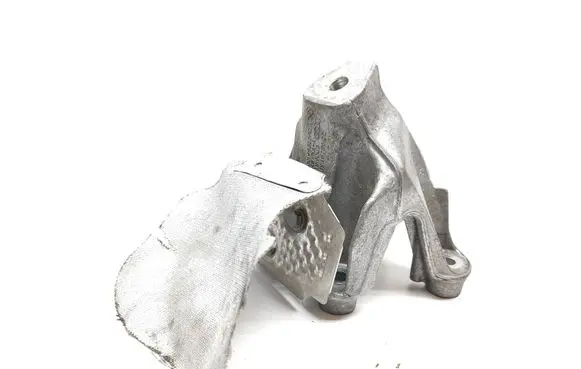 Audi A6 C7 Engine mounting bracket 4G0199307AC VR5F111