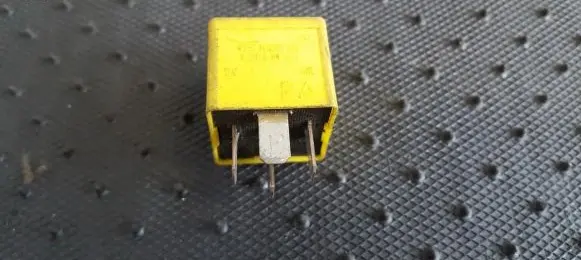 Ford Focus Other relay 93BG14N089B1B V23136-B1-X35
