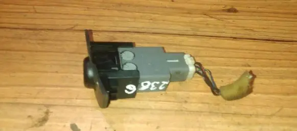Honda Civic Windscreen/window heater switch