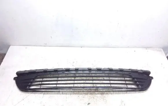 Opel Vivaro Front bumper lower grill 93452544 214698813R
