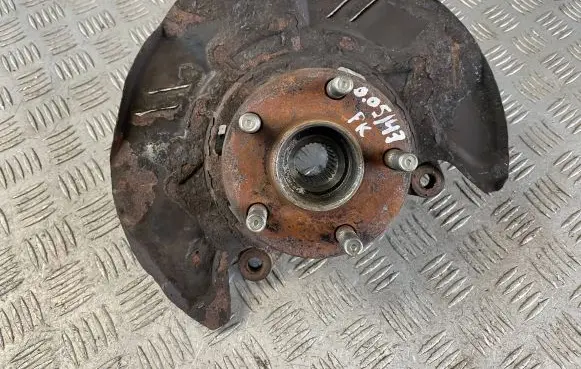 Subaru Outback Front wheel hub