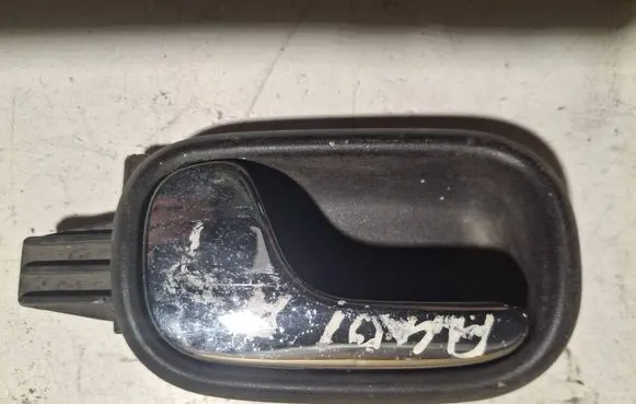 Audi A4 S4 B5 8D Rear door interior handle 8D0839019