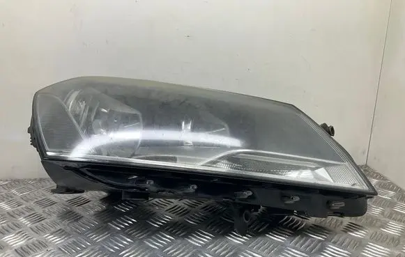 Volkswagen PASSAT B7 Headlight/headlamp 3AC941006