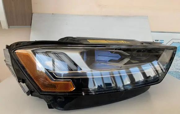 Audi A8 S8 D5 Headlight/headlamp 4N0941114B