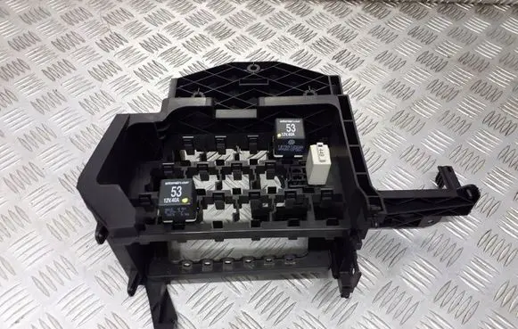 Skoda Fabia Mk1 (6Y) Fuse box cover 6Q0972595A
