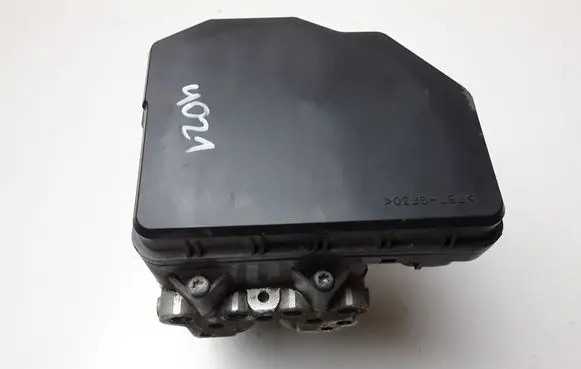Toyota RAV 4 (XA40) ABS Pump 4454042301
