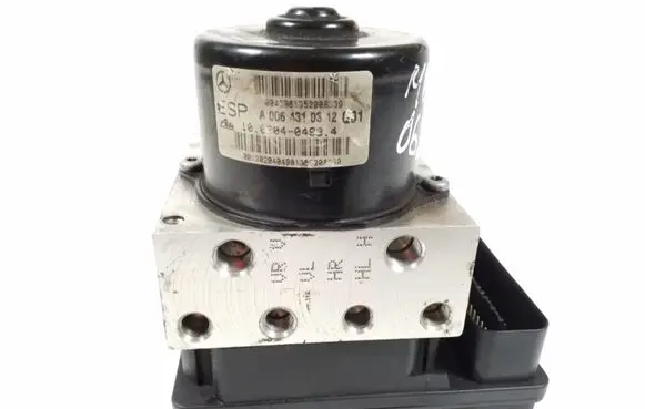 Mercedes-Benz C W203 ABS Pump A0365454032