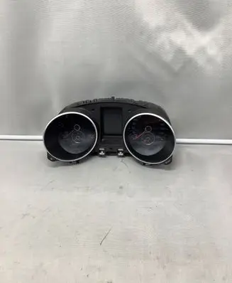 Volkswagen Golf VI Speedometer (instrument cluster) 5K0920871A 5K0920871