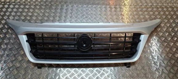 Front bumper upper radiator grill