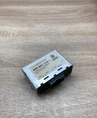 Audi A8 S8 D2 4D Alarm control unit/module 4D0951173A