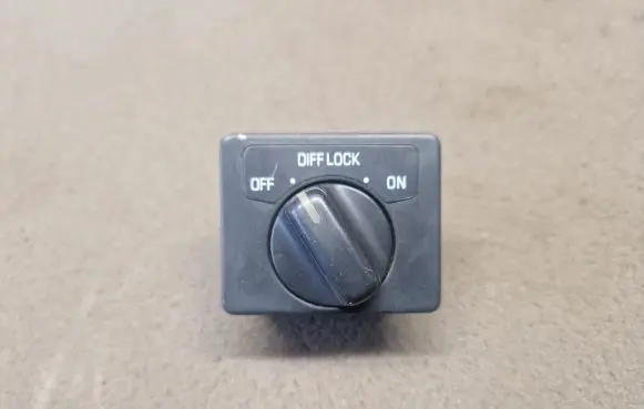Nissan Patrol Y61 Other switches/knobs/shifts