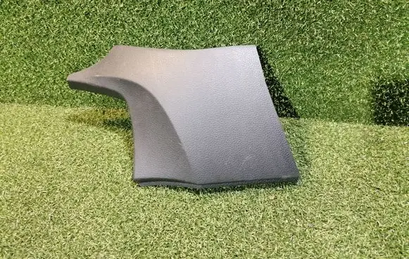 Renault Master III Front sill trim cover 682112965R