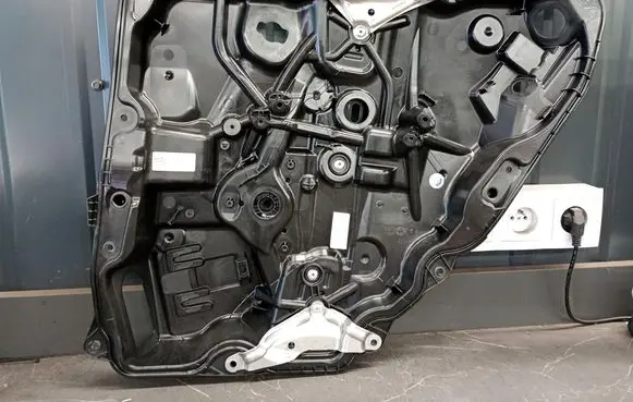 Mercedes-Benz GLC C254 Rear window lifting mechanism without motor a2547302402