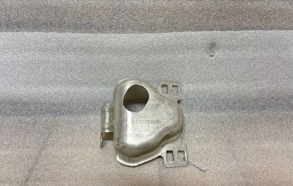 Mercedes-Benz GLC AMG EGR valve cooler bracket A2136260000