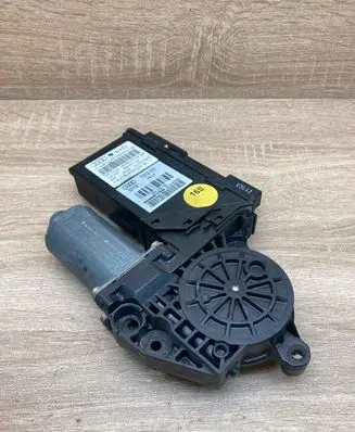 Audi A8 S8 D3 4E Rear door window regulator motor 4E0959801C 4E0910802A