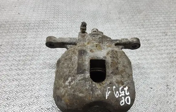 Toyota RAV 4 (XA10) Front brake caliper