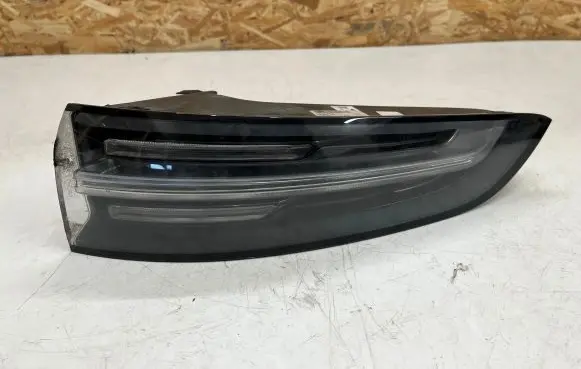 Porsche Cayenne (9Y0 9Y3) Rear/tail lights 9Y0945096B T9Y0095