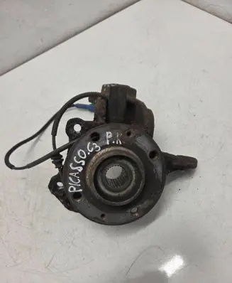Citroen C3 Picasso Front wheel hub 