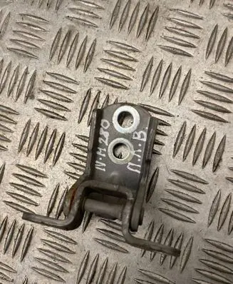 Nissan Murano Z51 Front door upper hinge 