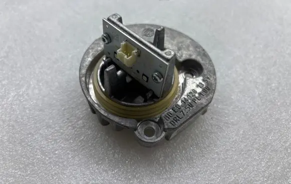BMW 2 F22 F23 LED ballast control module E914128