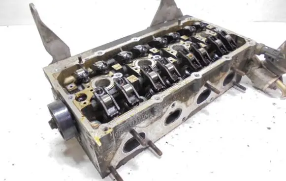 Volkswagen Golf IV Engine head 036103373AC