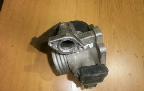 Renault Megane I Throttle valve 7700861679h 7700872188