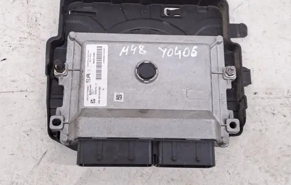 Citroen C3 Engine control unit/module 9815037580